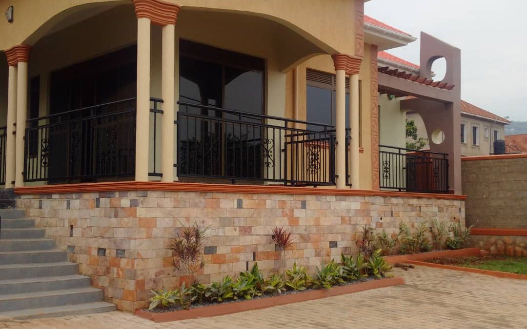 450,000,000 Ugx House for sale